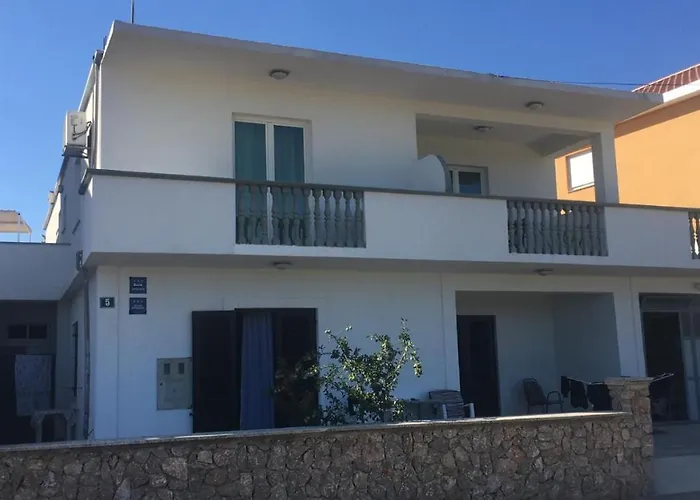 Apartmani Tustica